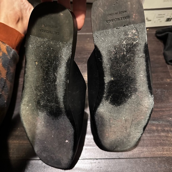 Balenciaga women’s flat loafers slippers - Picture 9 of 10